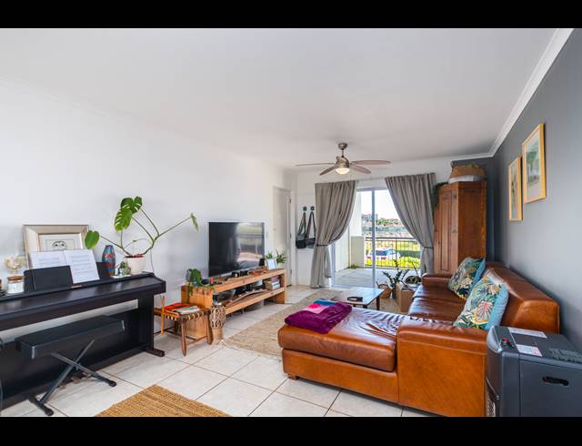 2 BEDROOM SECTIONAL TITLE SOLD IN ROYAL ASCOT